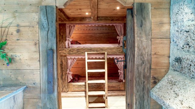 Chambre avec lits superposés